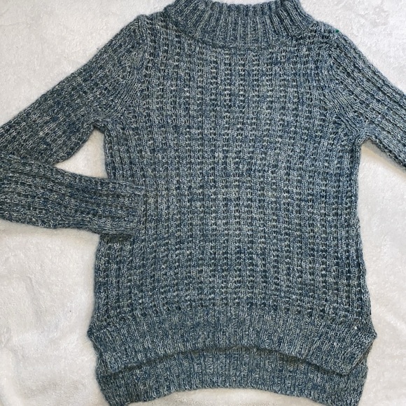 Anthropologie Field Flower soft blue green fluffy chunky crew neck sweater Sz S - Picture 2 of 13